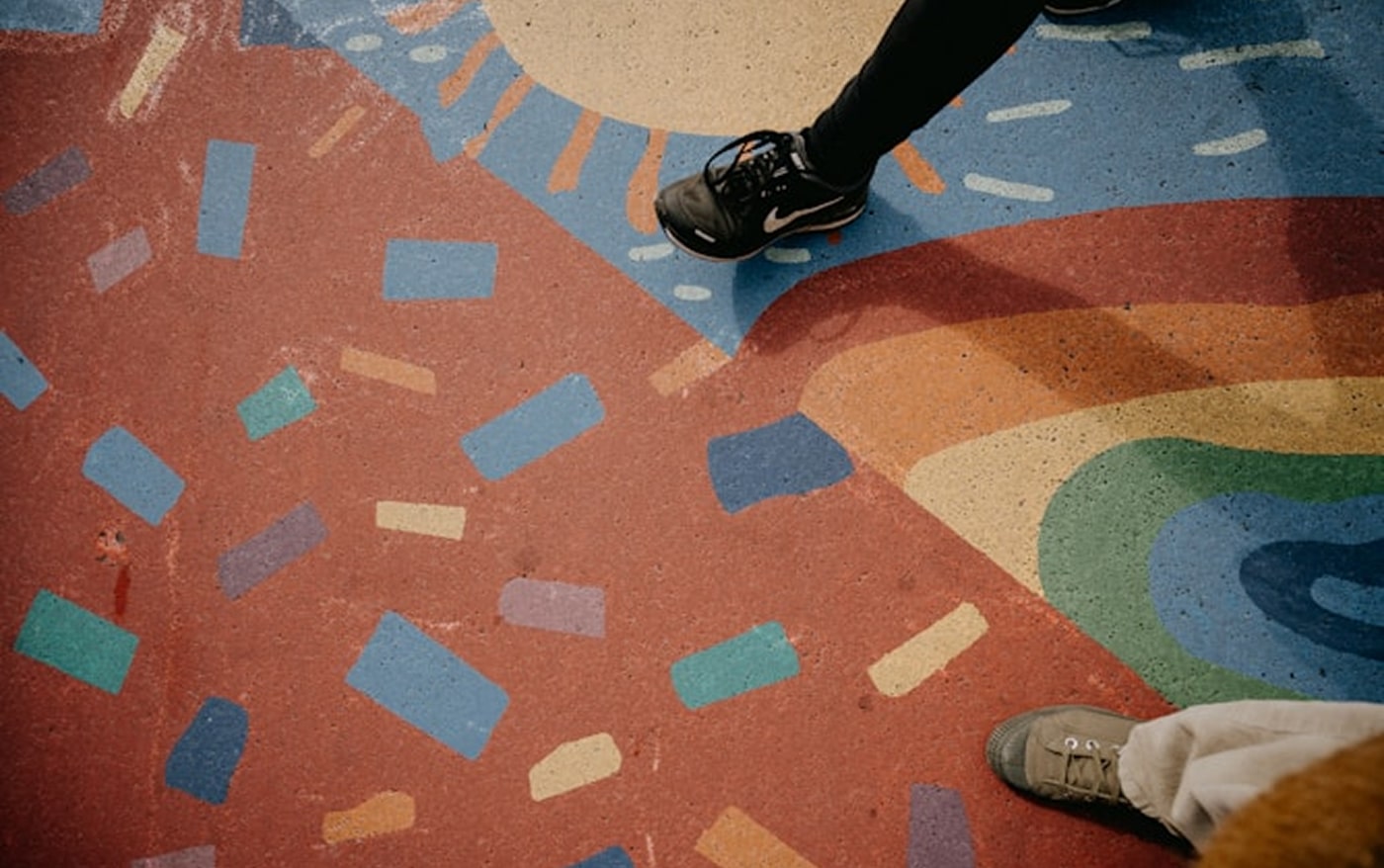 Scaling Knowledge: Building Online Course Empires